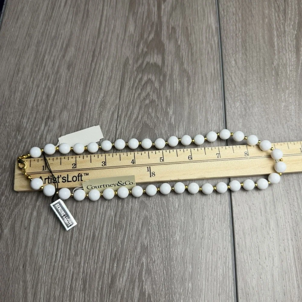 Vintage Courtney & Co White Beaded Necklace Gold Tone Spacer New